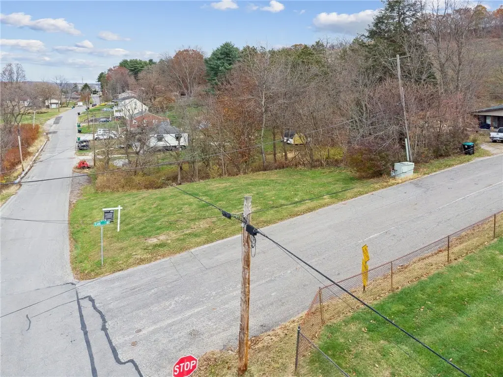 146 Mcvey St, Sturgeon, PA 15082 - Image #1