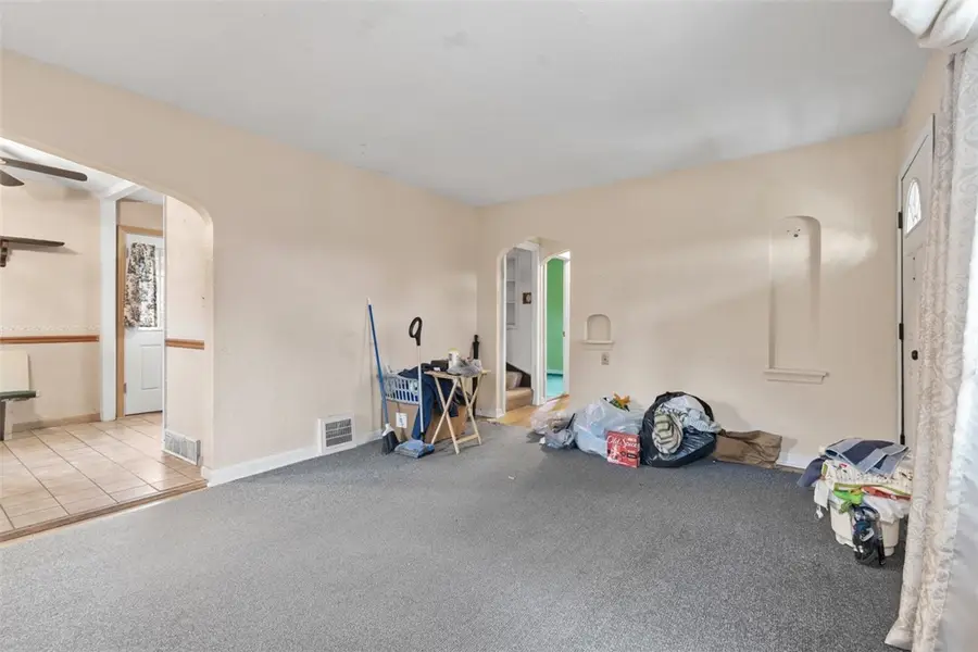 1621 Elderslee Rd, Baldwin, PA 15227 - Image #3