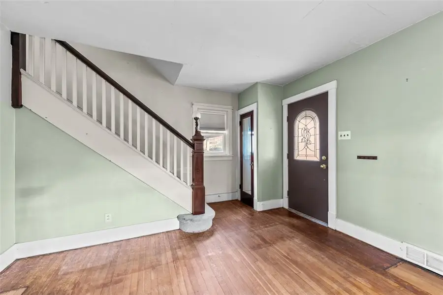 325 Pershing Drive, New Kensington, PA 15068 - Image #3