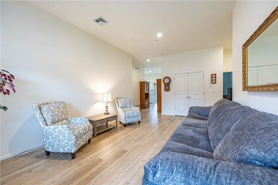 906 Valentina Ln #65, Lower Burrell, PA 15068 - Image #2