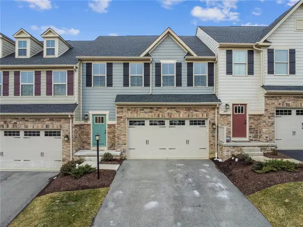 2002 Callaway Dr, Jeannette, PA 15644