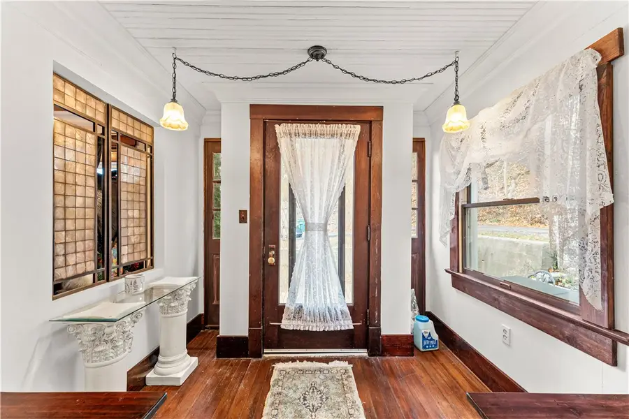 320 Elizabeth Avenue, Evans City, PA 16033 - Image #3