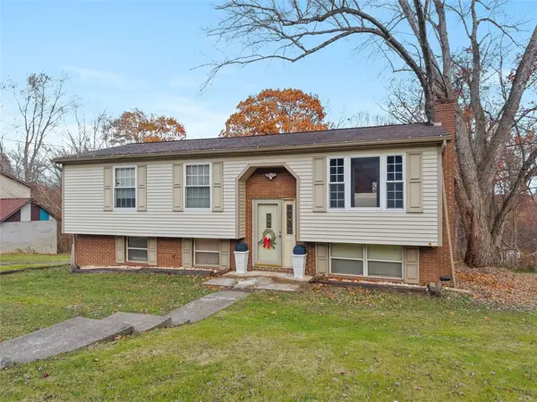 890 Grandview Rd, Ellwood City, PA 16117