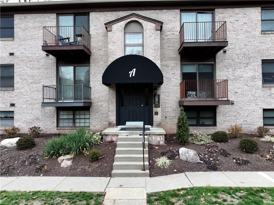 300 Gilkeson Road #12A, Mount Lebanon Township, PA 15228 - Image #2