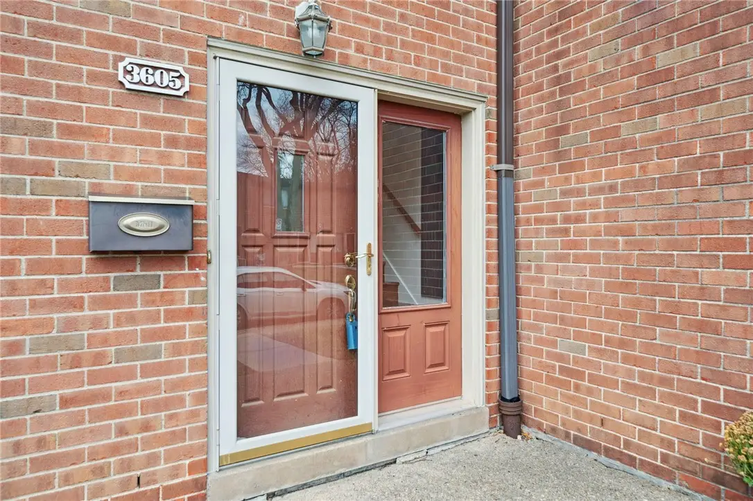 3605 Allendale Circle, Bldg 2, Pittsburgh, PA 15204 - Image #1