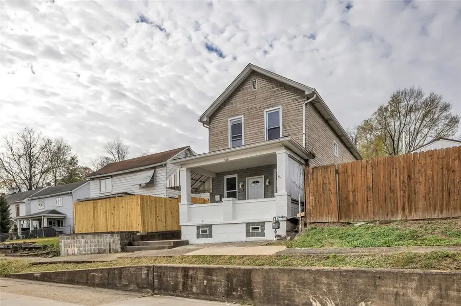 1209 Lower Meadow Ave, Charleroi, PA 15022 - Image #3