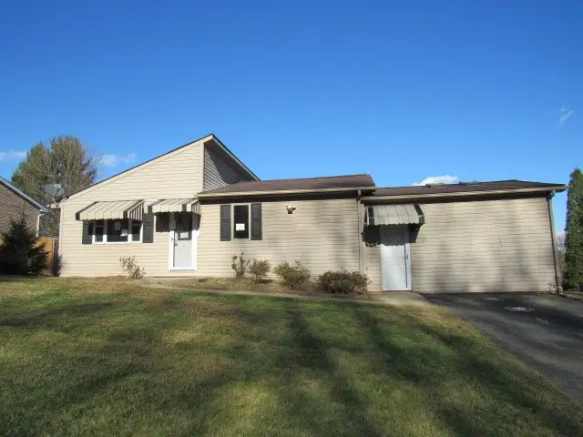 25 Tami Drive, Hempfield, PA 15601 - Image #1