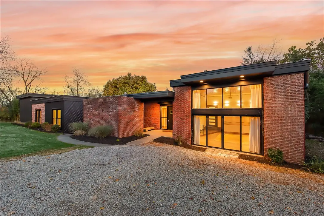 9402 Babcock Blvd, McCandless, PA 15101 - Image #1