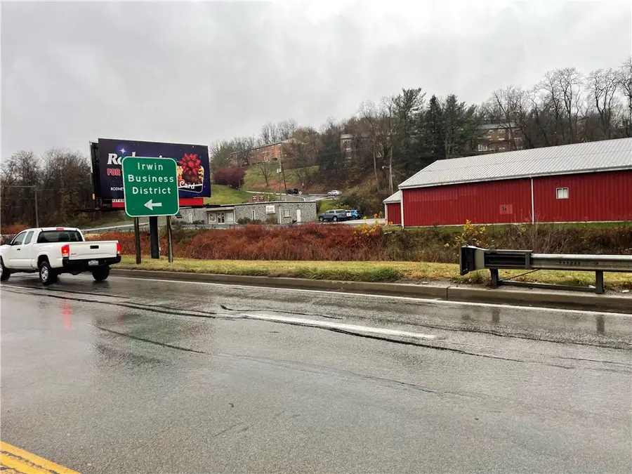 28 Fairwood Dr, Irwin, PA 15642 - #3