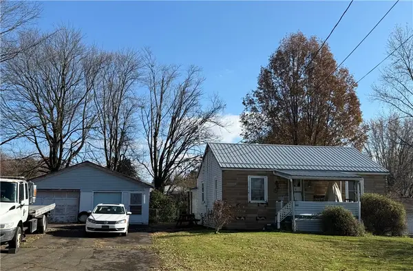 327 Lincoln Ave, Farrell, PA 16121