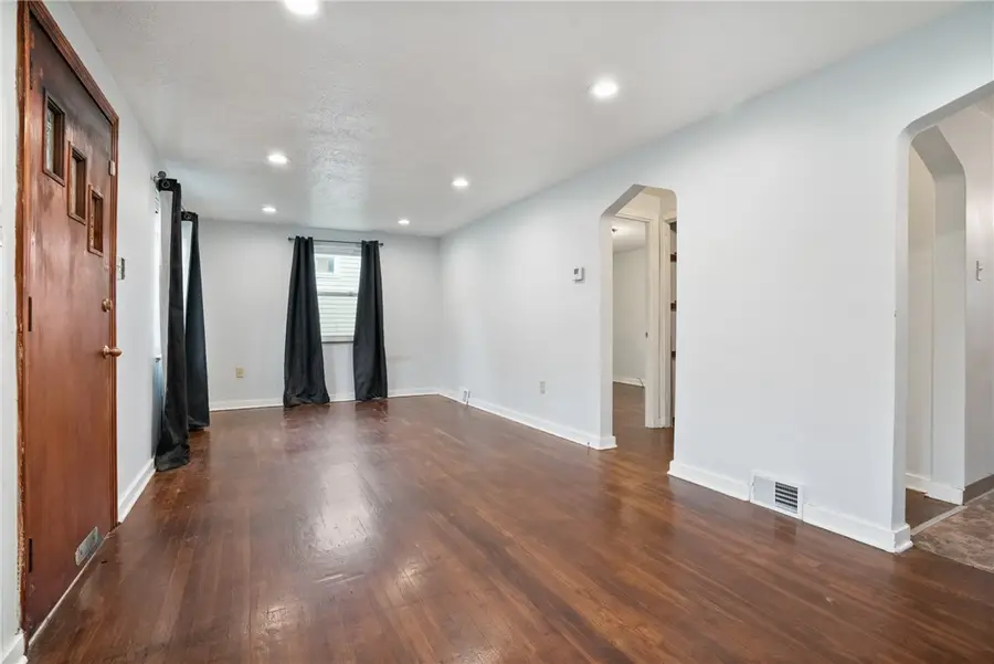 115 Arnold St, Pittsburgh, PA 15205 - Image #2