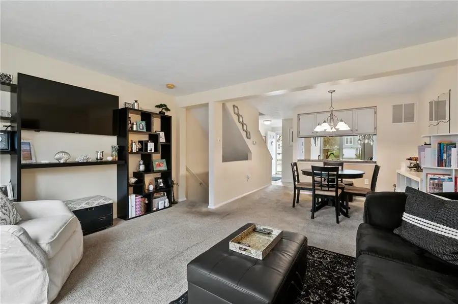 1023 Elm Court, Oakdale, PA 15071 - Image #2