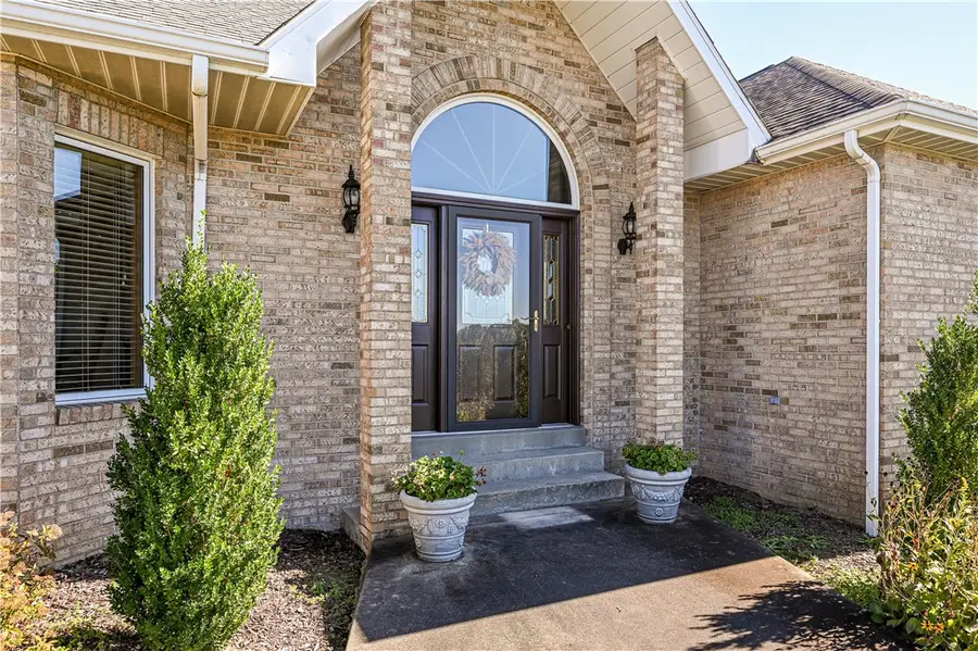 701 Rembrandt Circle, Irwin, PA 15642 - Image #2