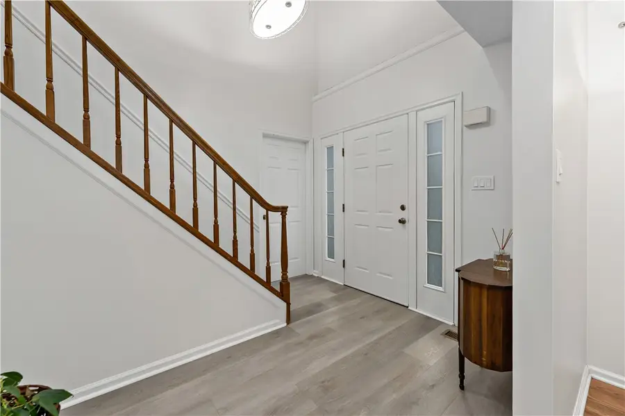 2691 Marshfield Dr, Upper Saint Clair, PA 15241 - Image #3