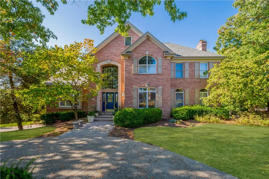 1095 Saint Mellion Dr, Presto, PA 15142 - Image #1