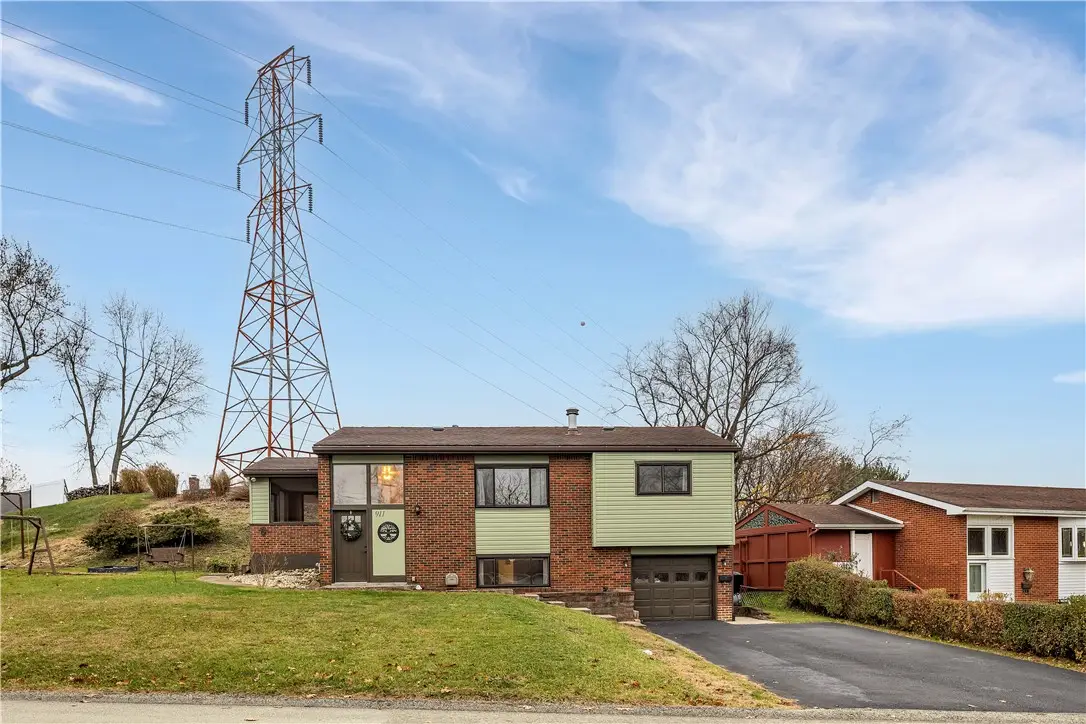 911 Quaker Dr., North Huntingdon, PA 15642 - Image #1