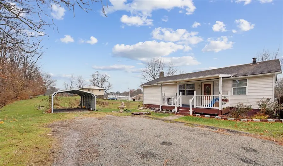 1013 Franklin St, Scottdale, PA 15683 - Image #2