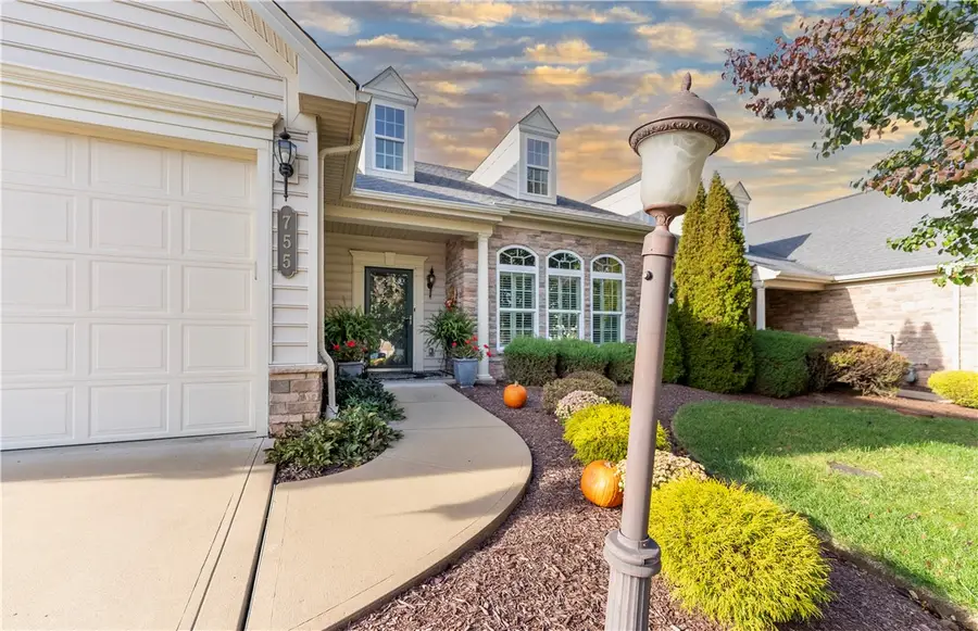 755 Marigold Ct, Bridgeville, PA 15017 - Image #2