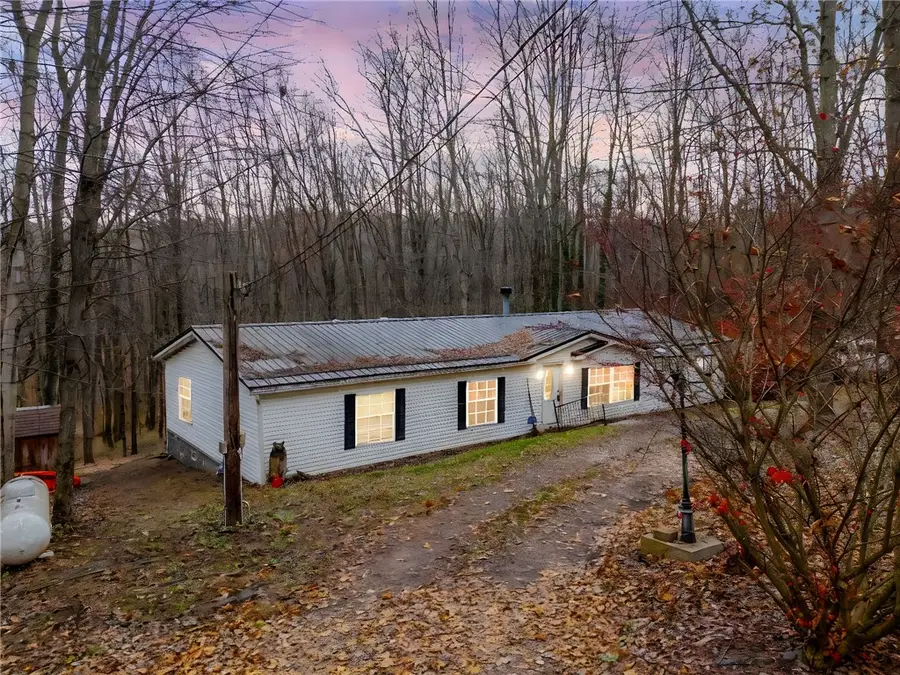 229 Connoquenessing Dr, Connoquenessing Township, PA 16033 - Image #3