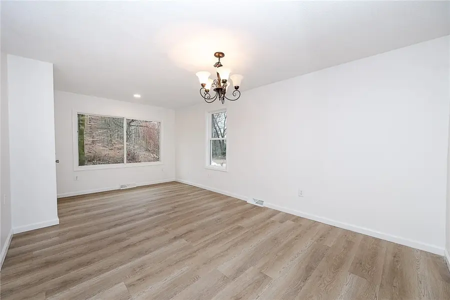 733 Metz Road, White, PA 15701 - Image #2