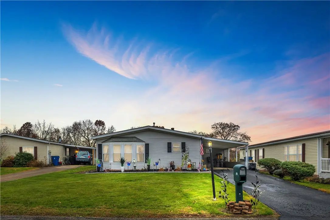 823 Clover Ln, Murrysville, PA 15668 - Image #1