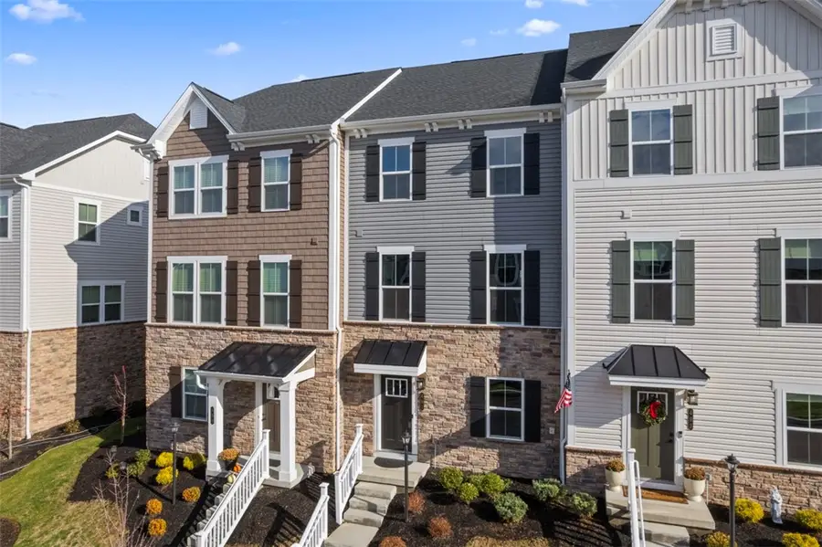 491 Nolan Circle, Cranberry Township, PA 16066 - Image #3