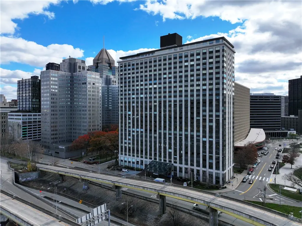 320 Fort Duquesne Blvd #7E, Pittsburgh, PA 15222 - Image #1