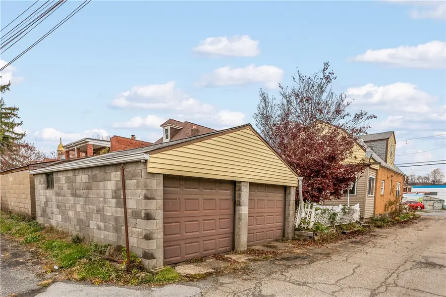109 Helen St, McKees Rocks, PA 15136 - Image #3
