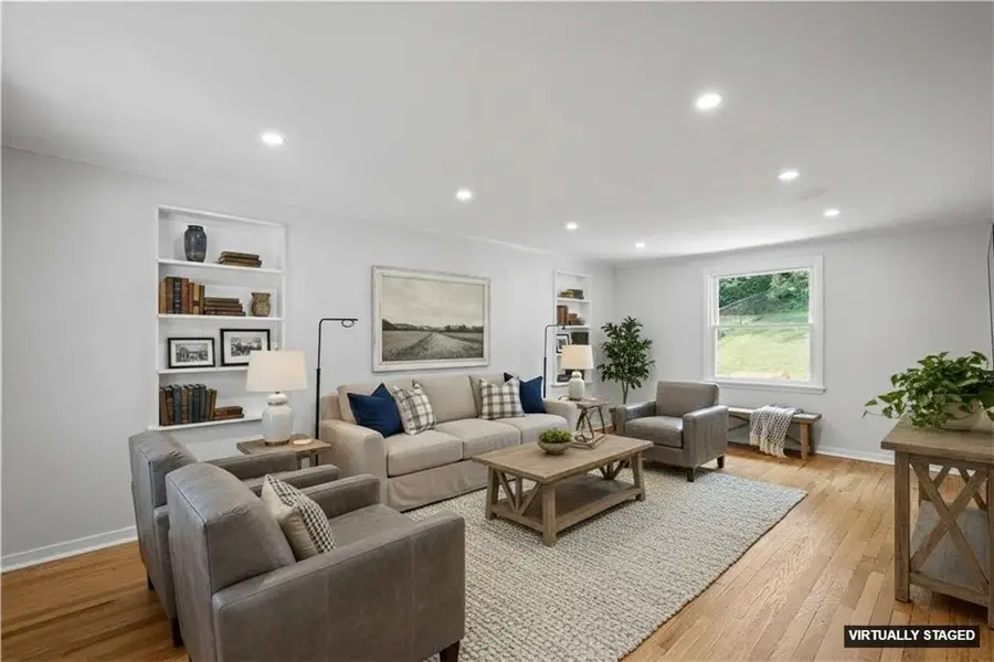 58 Garden Ter, Churchill, PA 15221 - Image #3