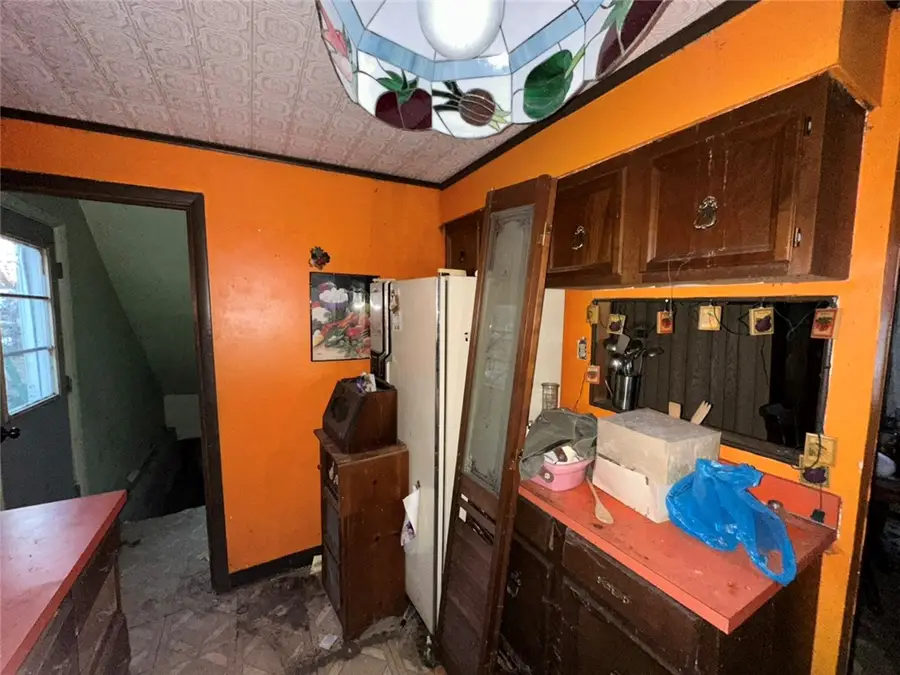 348 Oak Rd, Bairdford, PA 15044 - Image #3