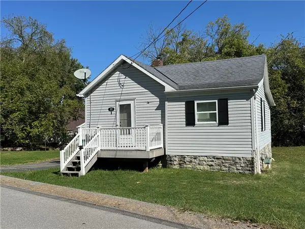 10 Elm St., Meadowlands, PA 15347