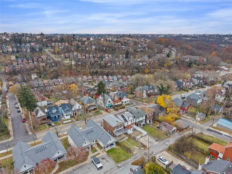239 Bausman St, Pittsburgh, PA 15210 - Image #3