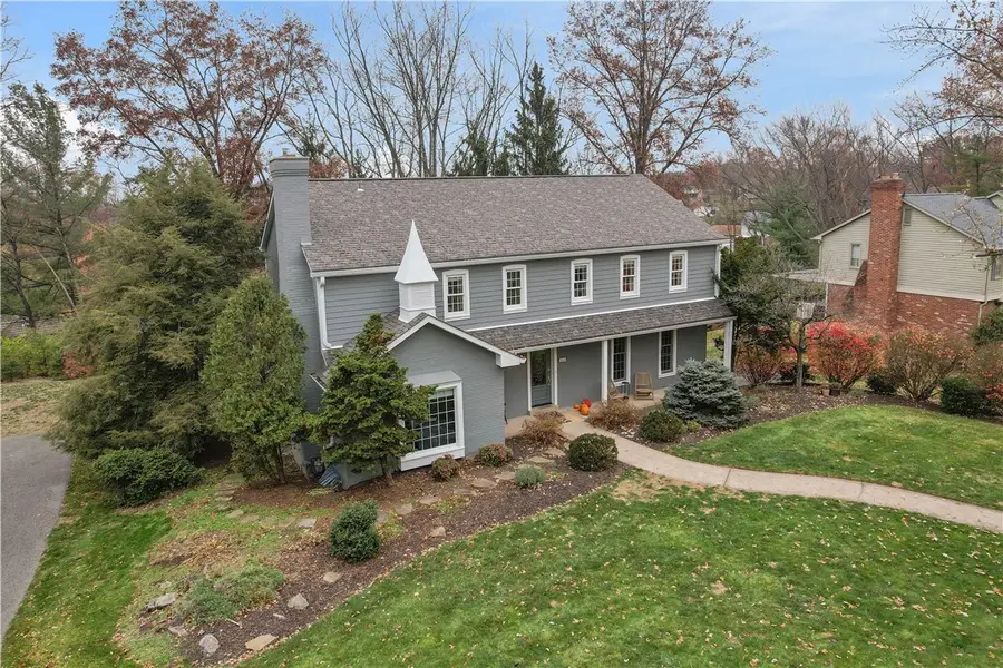 557 Harrogate Rd, Upper Saint Clair, PA 15241 - Image #2