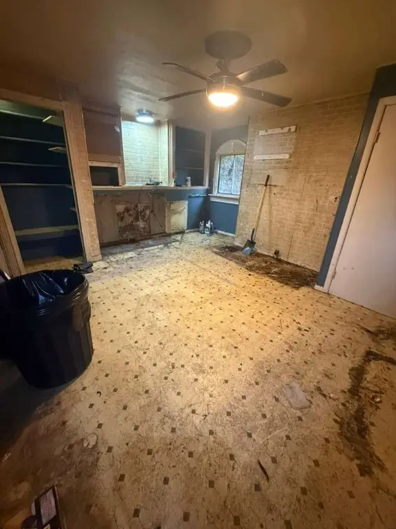 126 Howard St, Monongahela, PA 15063 - #3