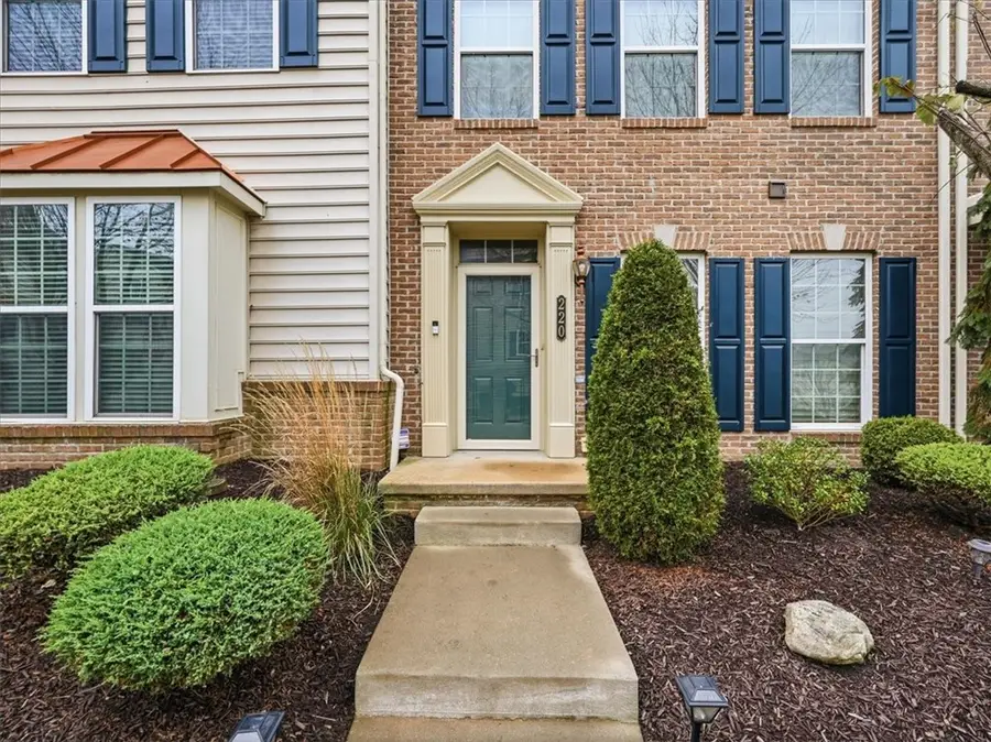220 Hounslow Rd, Cranberry Township, PA 16066 - Image #2