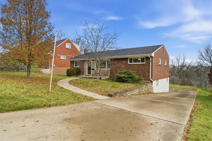 5059 Leona Dr, Baldwin, PA 15227 - Image #2