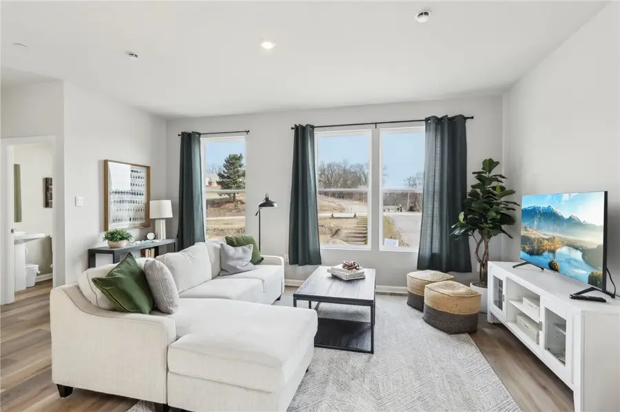 401 Cherry Tree Dr, Twp of But SW, PA 16001 - Image #3