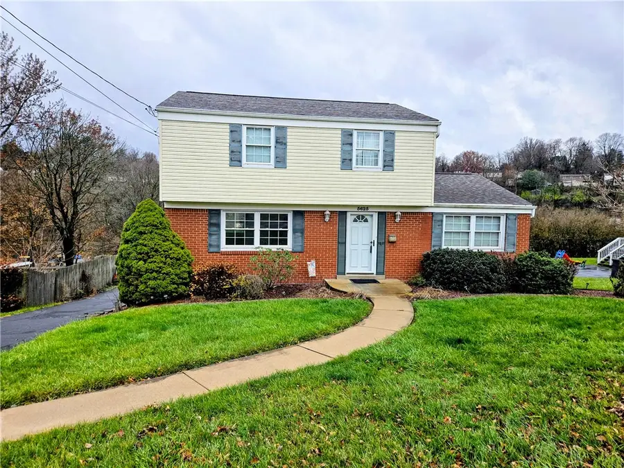 5625 Sandra Drive, Bethel Park, PA 15236 - Image #2