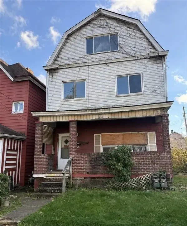 534 Franklin St, E Pittsburgh, PA 15112