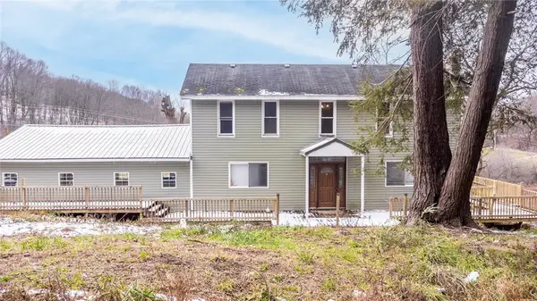 437 Roseville Rd, Perry Twp, PA 16041