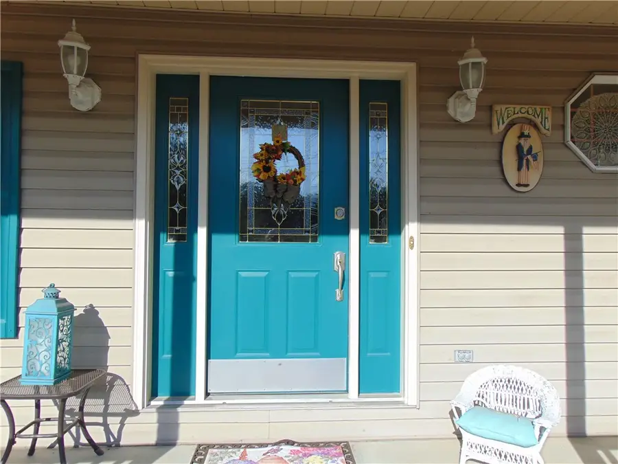 721 Vernon Drive, Rostraver, PA 15012 - Image #2