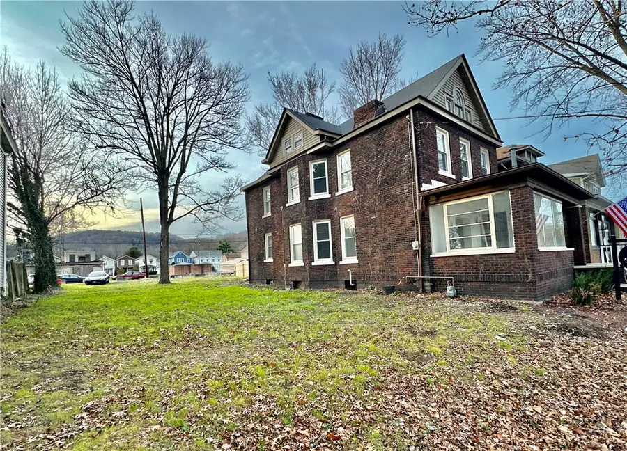 2415 7th Avenue, Beaver Falls, PA 15010 - Image #2