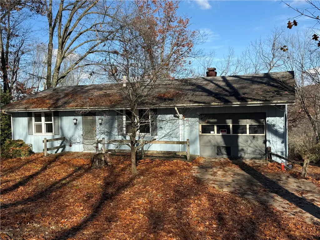 233 Horseshoe Dr, Adams, PA 16046 - Image #1