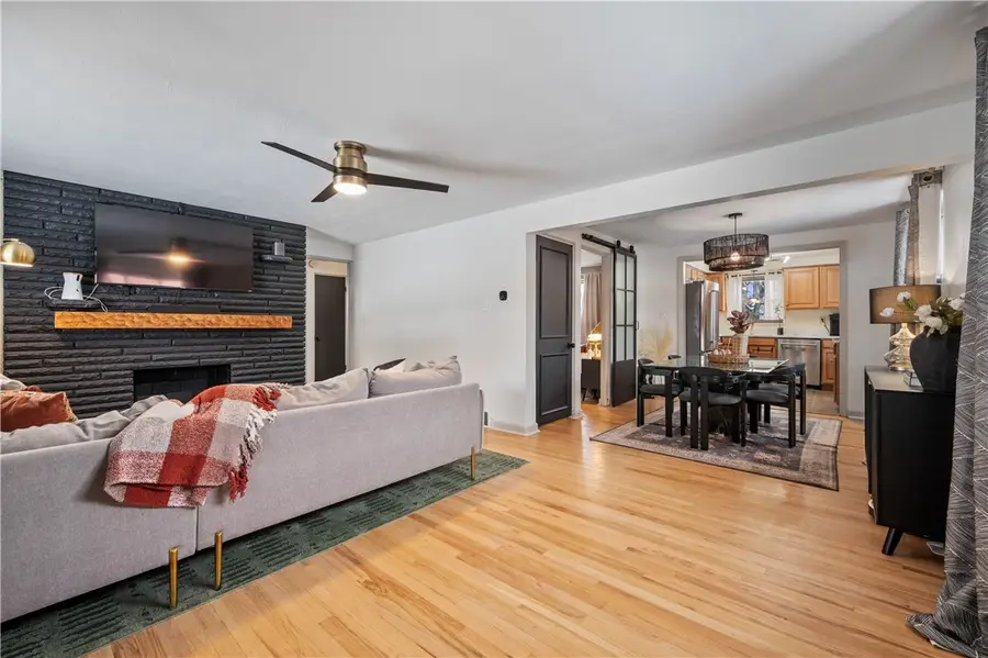 1902 Worcester Drive, Scott Township, PA 15243 - Image #3