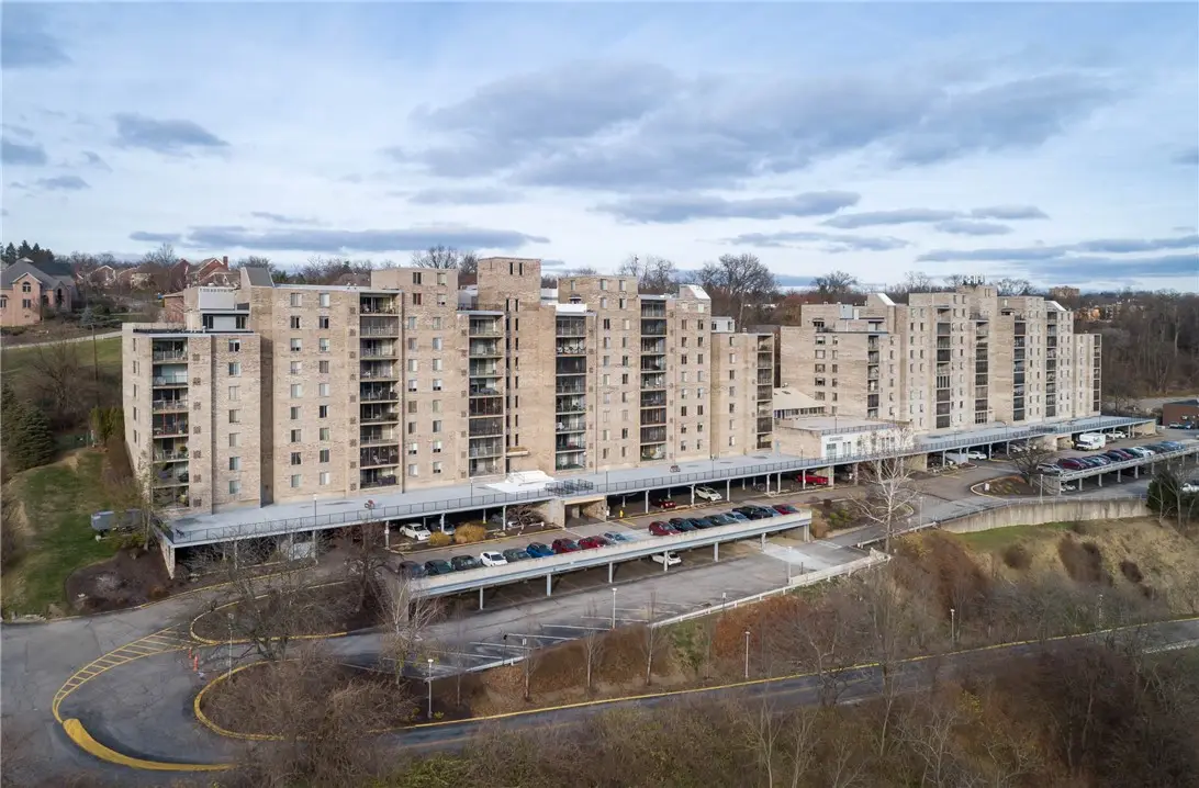 2120 Greentree Road #511E, Scott Township, PA 15220 - Image #1