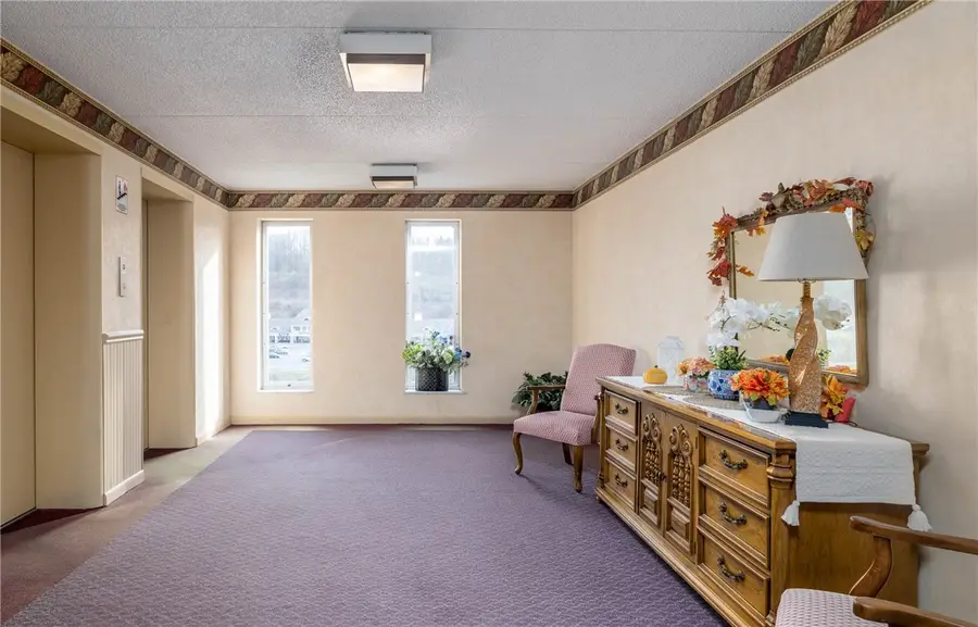 2120 Greentree Road #511E, Scott Township, PA 15220 - Image #2