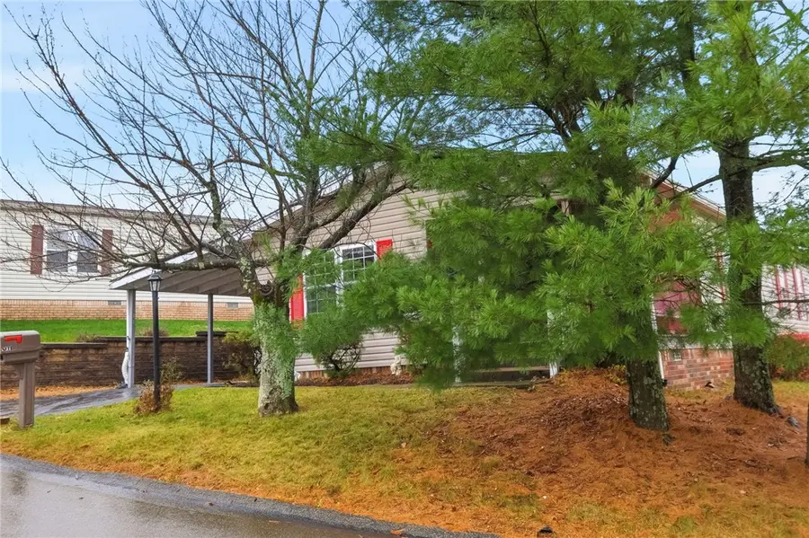 811 Wild Violet Dr, Plum, PA 15239 - Image #3