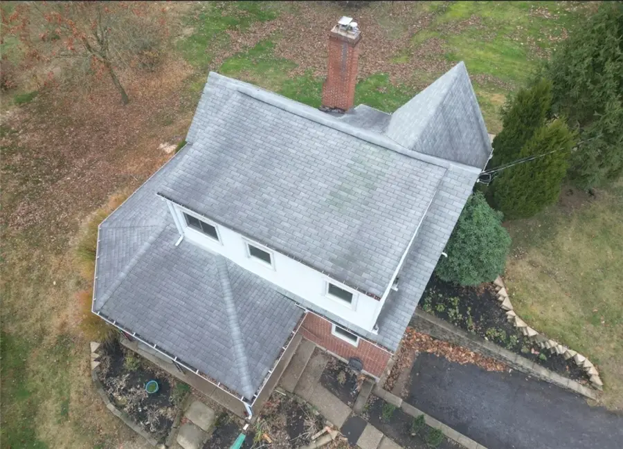 3933 Hardt Dr, Richland Township, PA 15044 - Image #2