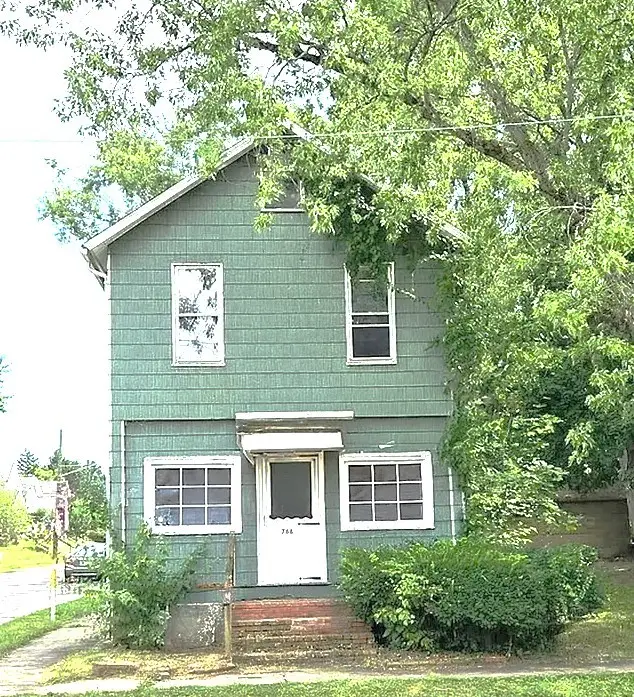 766 Lathrop St, New Castle, PA 16101 - Image #1