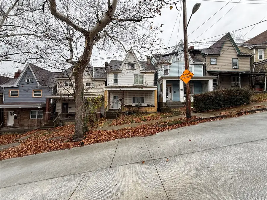 1021 Valonia St, Pittsburgh, PA 15220 - Image #2